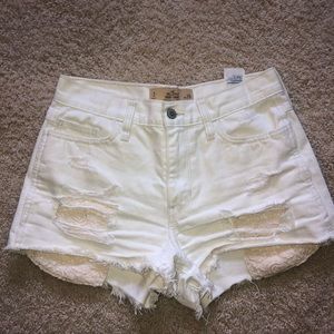white hollister jean shorts